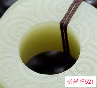 脖子上戴两条项链有哪些讲究