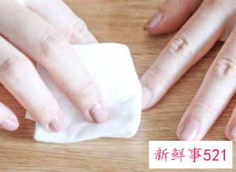 做的指甲怎么快速卸掉