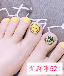 夏天涂什么脚指甲好看