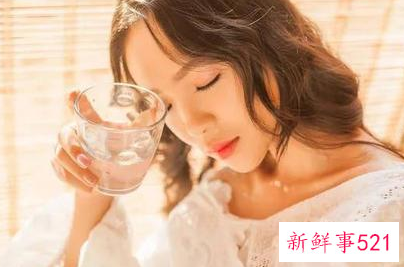 女人出轨准确表现