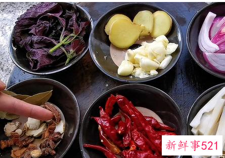 排骨田螺煲汤的做法