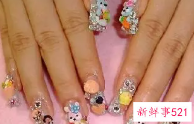 雕花指甲样式图片大全