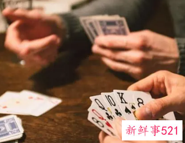 梦到打牌抓到一手好牌