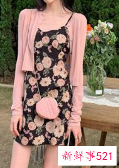 修身裙子搭配什么长外套