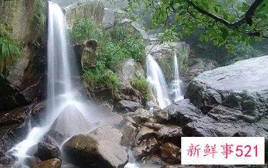 梦见旅游风景很美有山有水