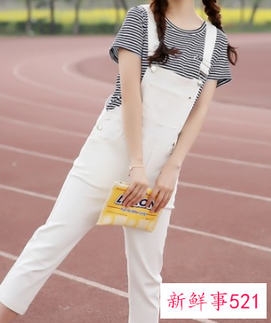 性感大拷问你敢只穿条背带裤出门吗