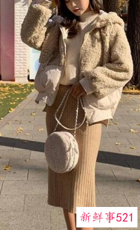 毛衣搭配的技巧有哪些