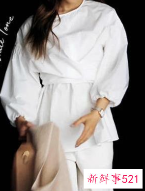 50多岁的女人怎样穿衣服更好看