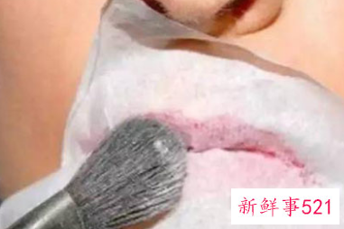 如何画口红步骤图解