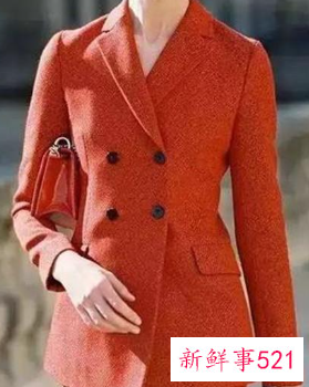 皮肤黄适合穿什么颜色的衣服和裤子