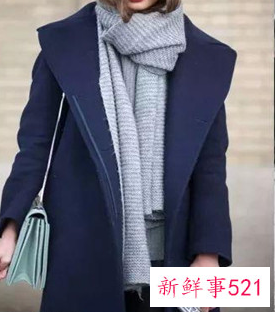 浅蓝色围巾适合什么肤色