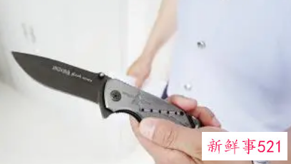 已婚女人梦见男人拿刀征兆