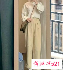 直筒休闲裤要怎么搭配上衣