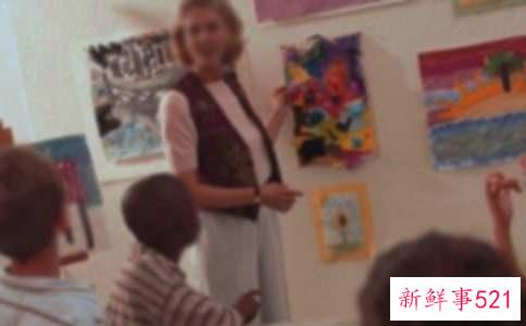 幼儿园小班开学第二天简短文案