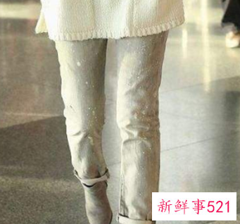 米白色短靴搭配图片