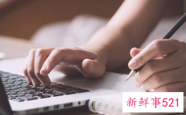 夸一个女人工作优秀的句子