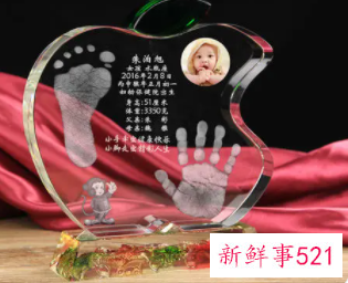 给新生宝宝送什么礼物有纪念意义