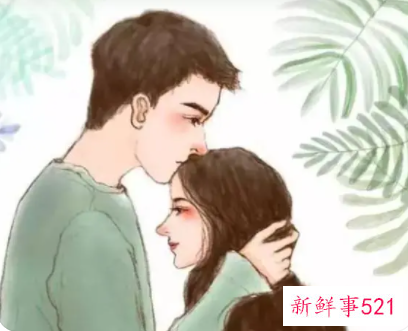 男人亲我额头是什么意思