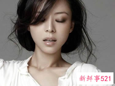 秋天皮肤干燥长痘