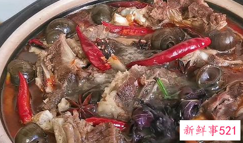 排骨田螺煲汤的做法