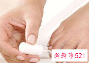 夏天涂什么脚指甲好看