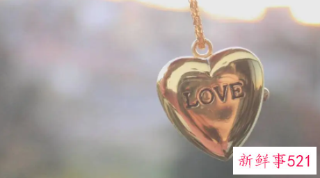 精辟洒脱的爱情说说