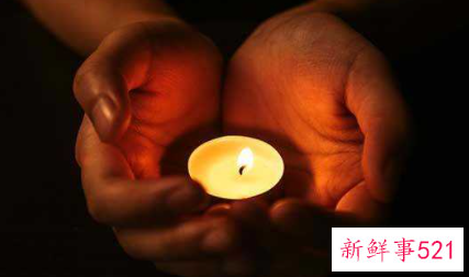 梦见死去人喊活人名字什么意思