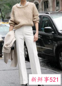 v领毛衣里面配衬衫