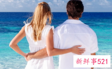 女命丈夫极富的八字