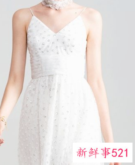 闪闪连衣裙搭配