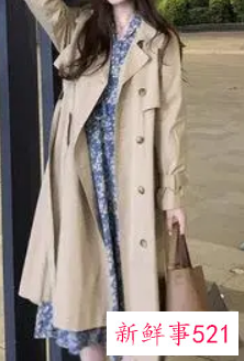 修身裙子搭配什么长外套