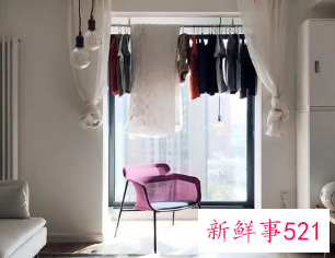 晾衣架装在客厅还是卧室