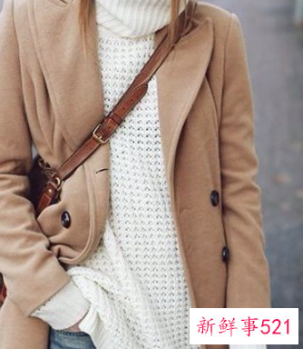 白色毛衣配什么色