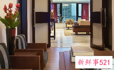 客厅都摆放什么东西