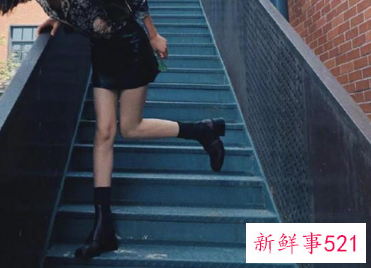 中老年人拍照姿势