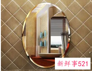 阳台外面挂镜子好不好