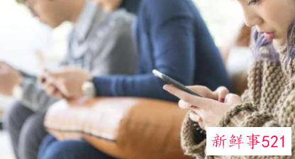 男人眼里手机重要还是老婆重要