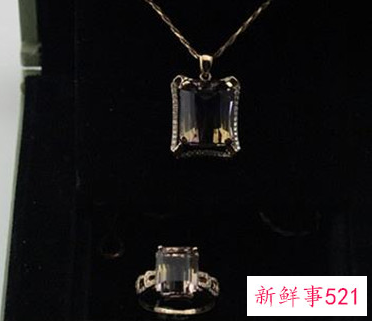 结婚十年送老婆啥礼物