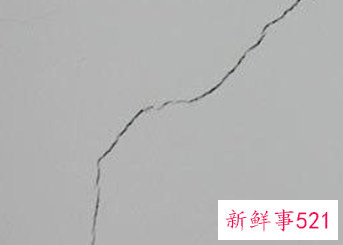 隔断墙与墙开裂原因