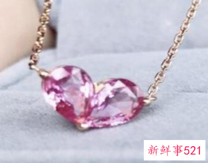 脖子上戴两条项链有哪些讲究