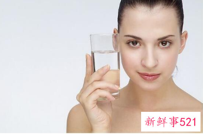 皮肤干燥暗沉毛孔粗大怎么办