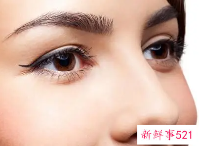 消除眼袋的小窍门