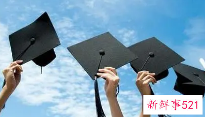 美高校强行大规模劝退留学生的原因