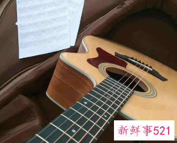 孩子学吉他后悔莫及