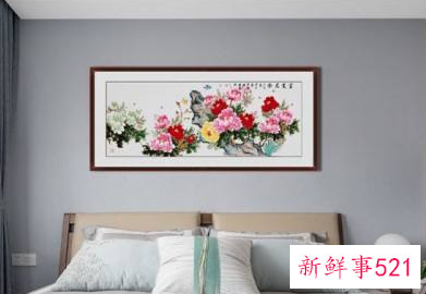 属蛇人床头挂什么画好