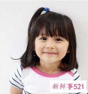 小女孩短发怎么扎好看