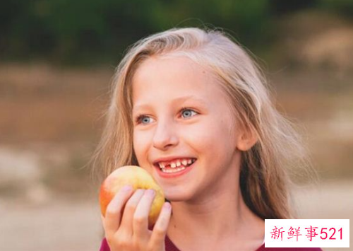 梦见牙齿脱落暗示什么