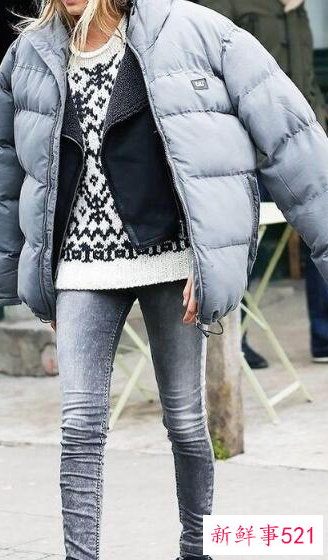 羽绒服适合搭配什么裤子