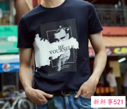 皮肤黑的人穿什么衣服比较好