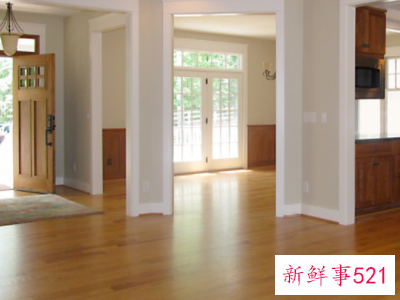 地板泡水如何挽救呢